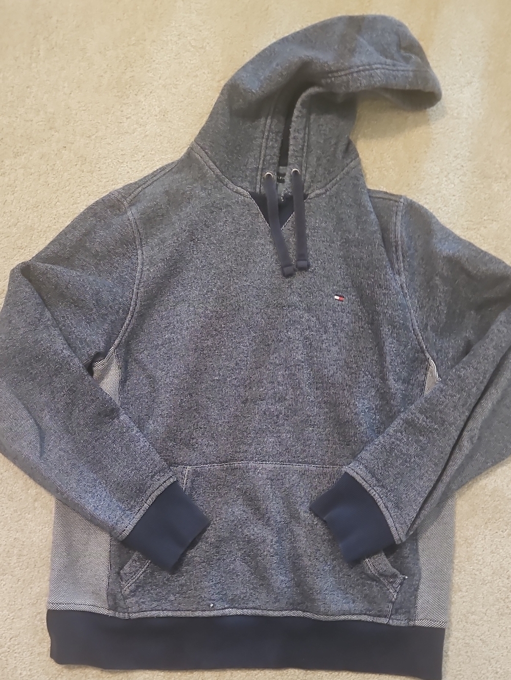 Tommy Hilfiger Men's Medium Hooded Sweatshirt
